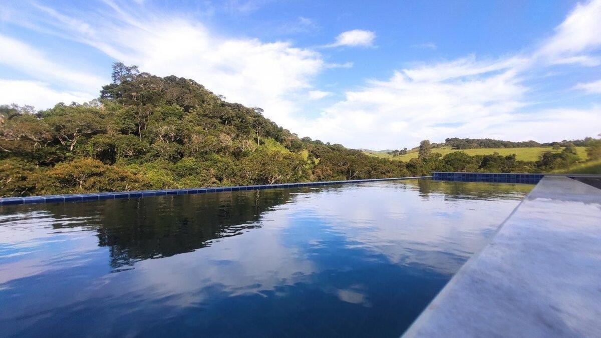 Chalé do Lago Luxo Cunha Esterno foto